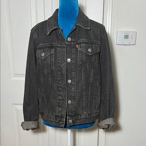 Levi’s Dark Wash Denim Jacket Large